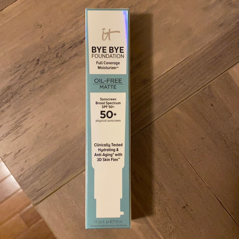 IT cosmetics bye bye foundation oil free matte-brand new never opened